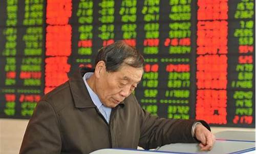 1万炒股一年能挣100万吗(10万炒股一年赚了500万)_https://www.czytfl.com_期货_第1张